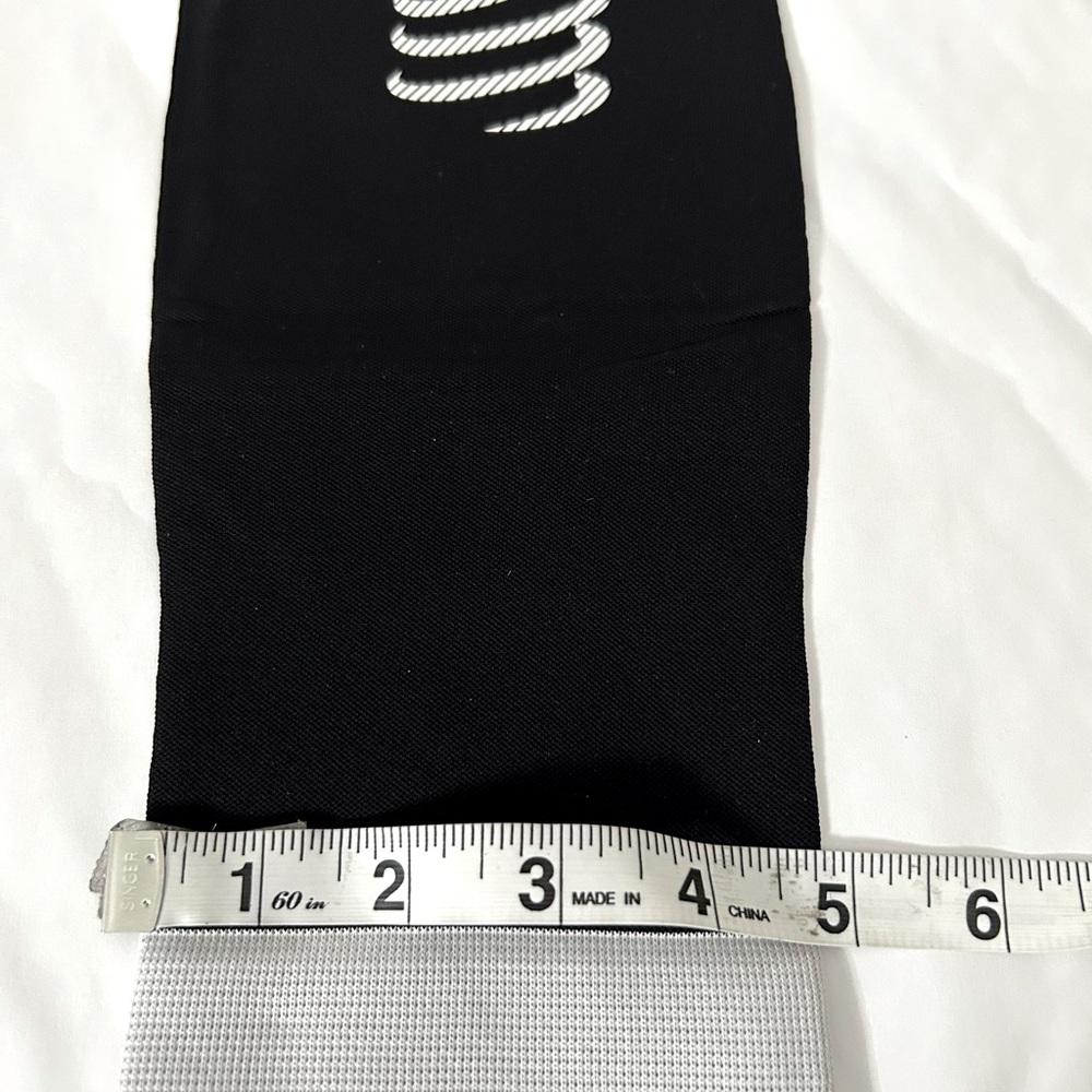 CompresSport Socks R2 Compressor Technology Calf Sleeves Support Protection - Picture 3 of 11